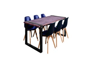 Diningtisch im Industrialstyle, Stuhl Keeve schwarz, Holzbohlentisch im Vintagestyle, Designerstuhl