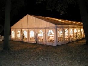 Festzelt 10m x 15m weiß mit 50% Sprossenfenster