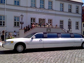 Stretchlimousine XXL fast 10 Meter Hochzeitsauto