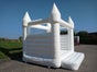 WEIßE HÜPFBURG MIETEN I 24/7 SUPPORT / WHITE BOUNCY CASTLE - Galerie - Bild 2