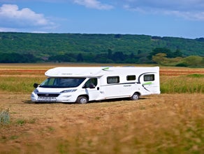 Wohnmobil Forster T738 EB - 20 MIT Hubbett