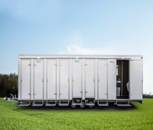 Mega-Jumbo UNISEX-Toilettenwagen