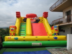 Riesenrutsche Clown 8,0x4,0x6,0 (LxBXH) 6 Meter hohes Eventmodul zum hochklettern und runter sausen!