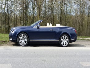 Bentley GTC Cabrio- V12-Bi-Turbo mit 575 PS und "Mulliner-Paket", extrem selten,, Blicke der Passanten inklusive