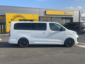 Opel Vivaro Combi L3H1 Bus Diesel, Van, Kleinbus , Minibus