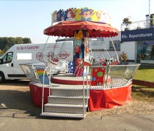 Karussell, Kettenkarussell, Kettenflieger, Kinderkarussell, Fahrgeschäft