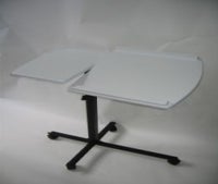 Beamer und Laptoptisch