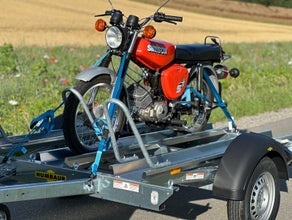Motorradanhänger von Humbaur zu vermieten