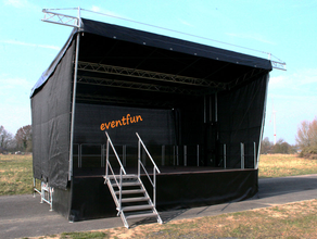Bühne / Eventbühne / Konzertbühne von 20qm bis 50qm