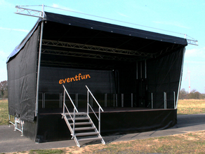 Bühne / Eventbühne / Konzertbühne von 20qm bis 50qm