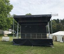 Mobile Bühne 6m x 4,6m / Weihnachtsmarktbühne / Stadtfestbühne / Vereinsbühne / Hängerbühne /smartstage 27 / die beliebteste Bühne in der Kompaktklasse / Bühnenanhänger / Trailerbühne / Stagemobil /