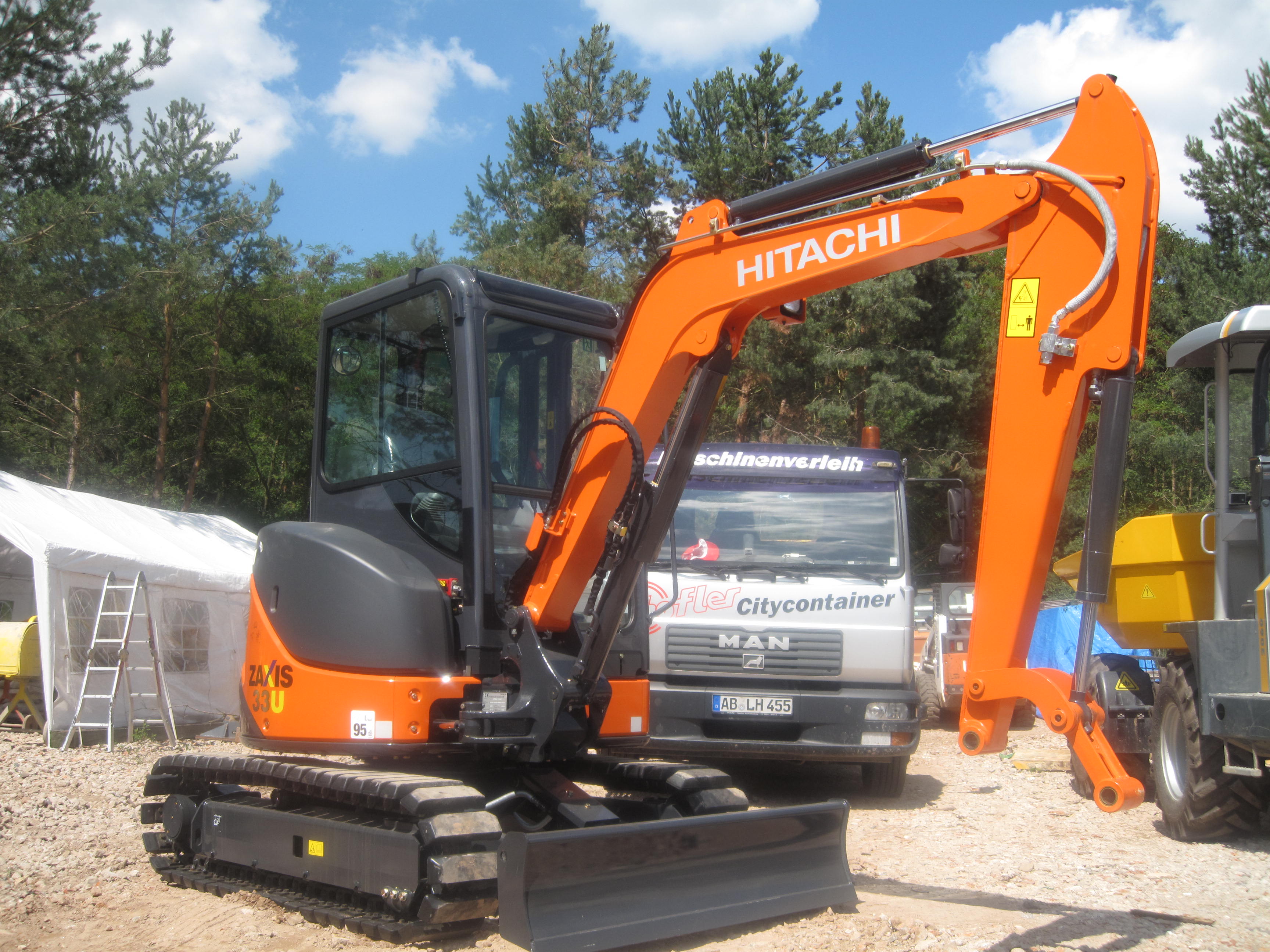 Minibagger mieten in 64331 Weiterstadt | Erento.com