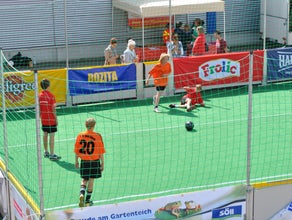 Straßenfußball - Street Soccer Court - Bolzplatz mieten