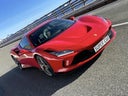 Ferrari F8 Tributo - Mieten Sie den brandneuen F8
