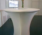 Ovaler Hochtisch