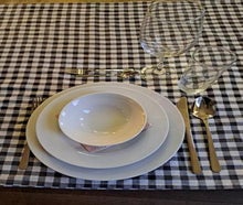 Besteck, Messer, Gabeln, Löffel, Kaffeelöffel, Kuchengabeln (Einheit a' 25 Stück)
