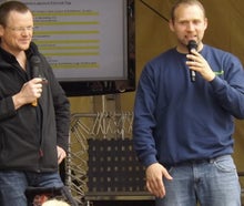 Promoter / Moderator mit Musikanlage für Messe, POs-Aktionen, Neueröffnungen & mehr