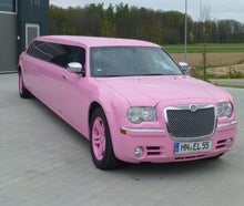 Stretchlimousine Chrysler 300C Pink mit Chauffeur+TOP Ausstattung+Professioneller Service. -EliteLimos-