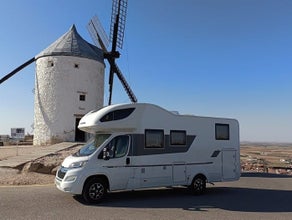 ADRIA CORAL XL 660 SL