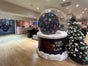 Riesen Schneekugel | XXL Schneekugel | begehbare Riesen Schneekugel | XXL Snowglobe | Aufblasbare Riesen Schneekugel mieten | Schneekugel mit Foto Aktion | Fotobox | Photo Booth - Galerie - Bild 2