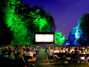 OPEN AIR KINO PAKET mit AIRSCREEN + Full HD, 3-Chip DLP Projektor 10.600 ANSI Lumen