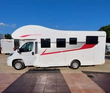 Alkoven-Wohnmobil mit Einzelbetten