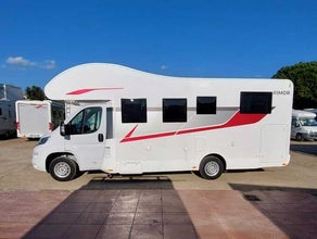 Alkoven-Wohnmobil mit Einzelbetten
