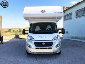 Alkoven-Wohnmobil, 7 Plätze mit Etagenbetten