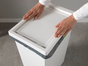Abfalleimer weiss mit Deckel