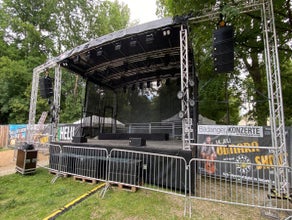 Trailer Bühne - Rundbogenbühne 8x6m