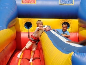 Aufblasbares BungeeRun mieten - inkl. 19% MwSt.