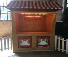 Verkaufshütte oder Pavillon z.B. für den Weihnachtsmarkt, Marktstand, Bude, Weihnachtsmarktbude, Verkaufsstand, Teststation, Testbude, Corona