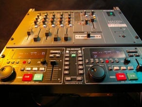Keyrack III - Mischpult Ecler MAC 55I und Denon DN 2300 R MD Player/Recorder