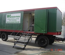 Großer Toilettenwagen
