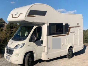 Miete mich, vollausgestattete Alkoven-Wohnmobil