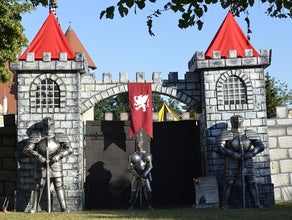 Burganlage - Ritterburg - Mittelalter Burg