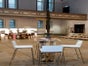 Design Barhocker Kuadra mieten – Weiß & Modern – Stapelbar & Ergonomisch - Galerie - Bild 2