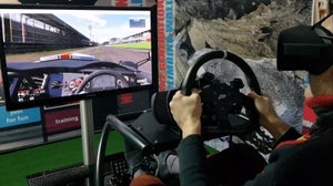 Full Motion VR Rennsitz Simulator