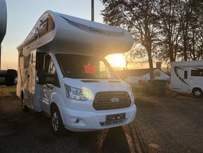 Kompaktes Wohnmobil mieten für bis zu 5 Personen