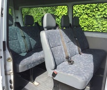 9-Sitzer/ Kleinbus mit Laderaum für Gepäck und Anhängerkupplung jetzt mieten!!!