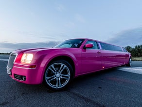 Pinke Stretchlimousine