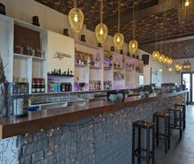Bermuda Lounge
