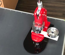 Button-Maschine
