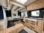 geräumiges Wohnmobil mit Rundsitzgruppe - Galerie - Bild 3