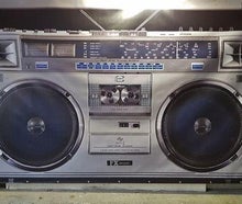 Bühnenbild Kasettenrecorder - 80er Jahre Dekoration
