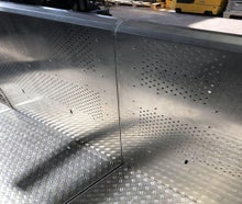 Crash Barrier / Bühnengitter / Barricades / Wellenbrecher / Sicherheitsabsperrung / Absperrgitter