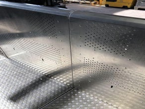 Crash Barrier / Bühnengitter / Barricades / Wellenbrecher / Sicherheitsabsperrung / Absperrgitter
