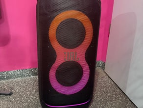 JBL PartyBox Stage 320 mieten – Sound, Mikrofone & beeindruckende JBL Lichtshow