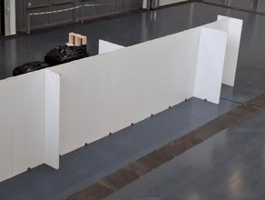 Messebau Trennwände Rückwände weiße Wände mit Aufbau