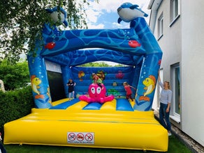 Hüpfburg Kapitän Nemo